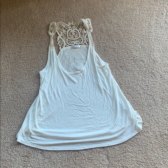 Tops - White flowy tank top with cream embroidery